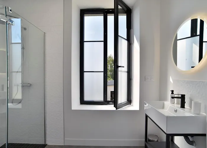 La Des Fontenelles - Proche De La *